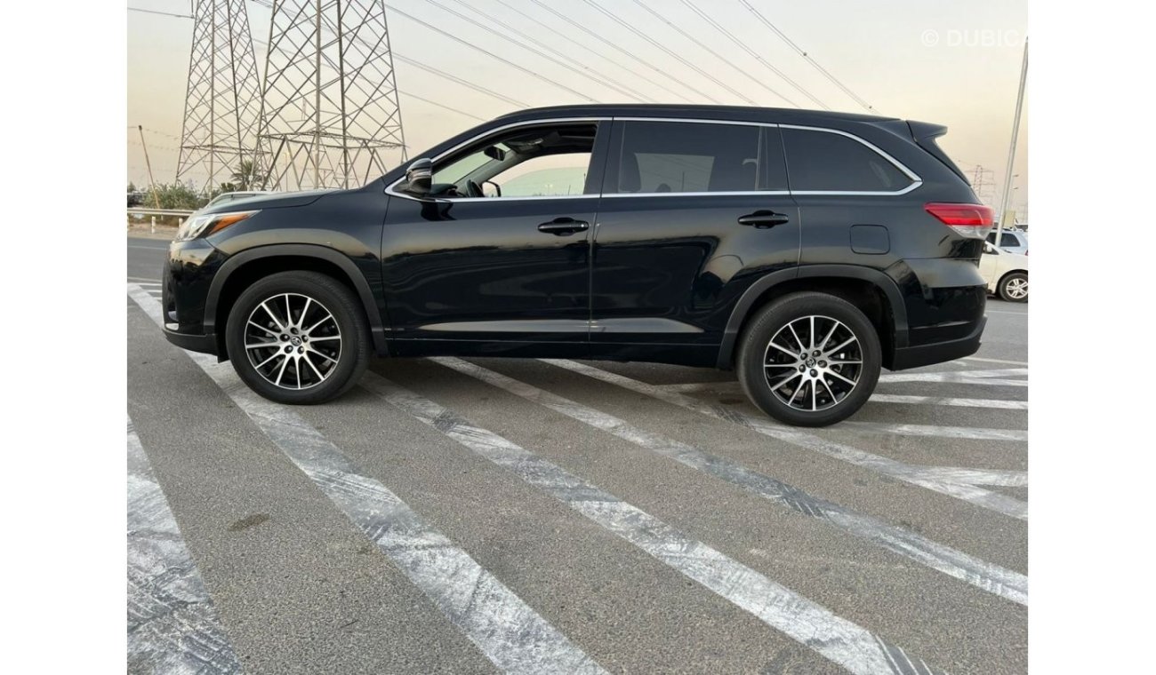 تويوتا هايلاندر 2018 TOYOTA HIGHLANDER / SE / FULL OPTION