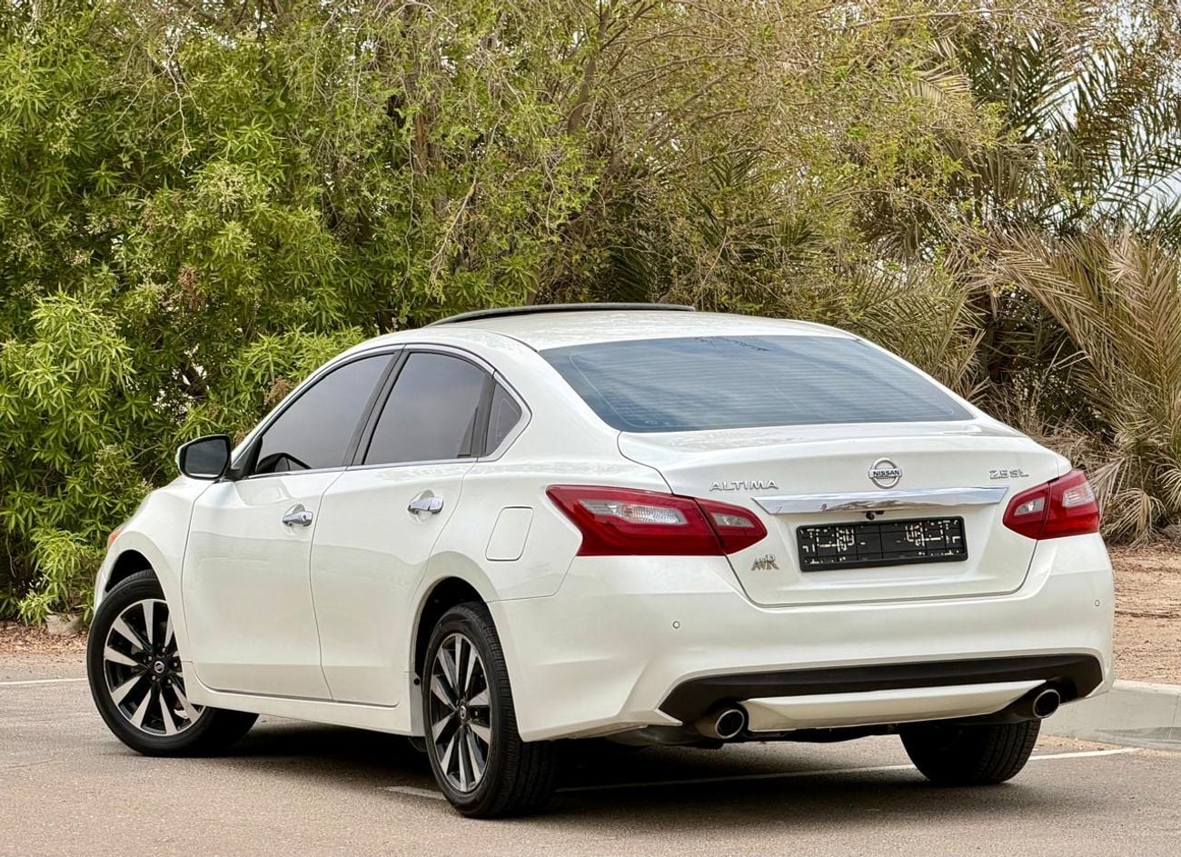 Nissan Altima SV 770X36/-Monthly l GCC I 2.5 SL Full Option I Accident Free