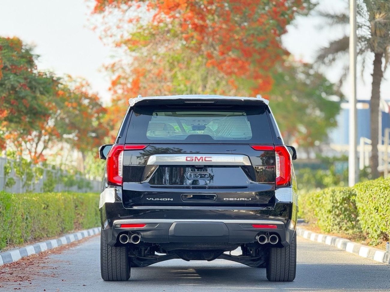 GMC Yukon 6.2 V8 Denali (AWD)