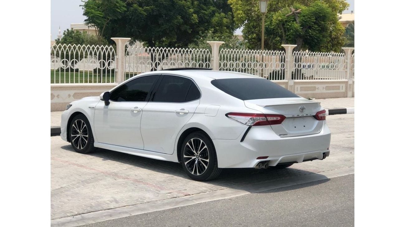 تويوتا كامري TOYOTA Camry Grand ،Sport ،V6 ،2018 ،GCC ،Top of range, service history