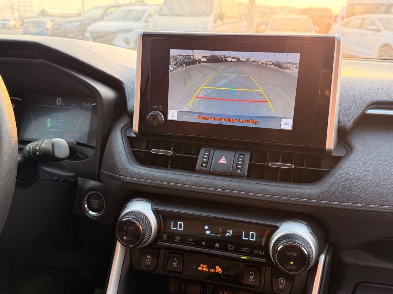 تويوتا راف ٤ XLE تويوتا RAV4 XLE بريميوم موديل 2023 كاملة المواصفات، مستوردة من الولايات المتحدة الأمريكية