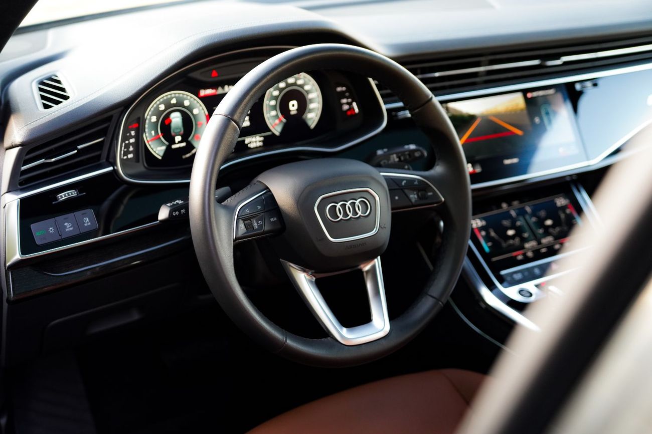 Audi Q7 55 TFSI quattro S-Line 3.0L