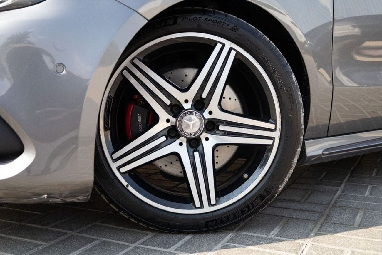 Mercedes-Benz A 250 Mercedes-Benz A250 Sport AMG 2017 GCC (LOW MILEAGE) under Warranty with Flexible Down-Payment.