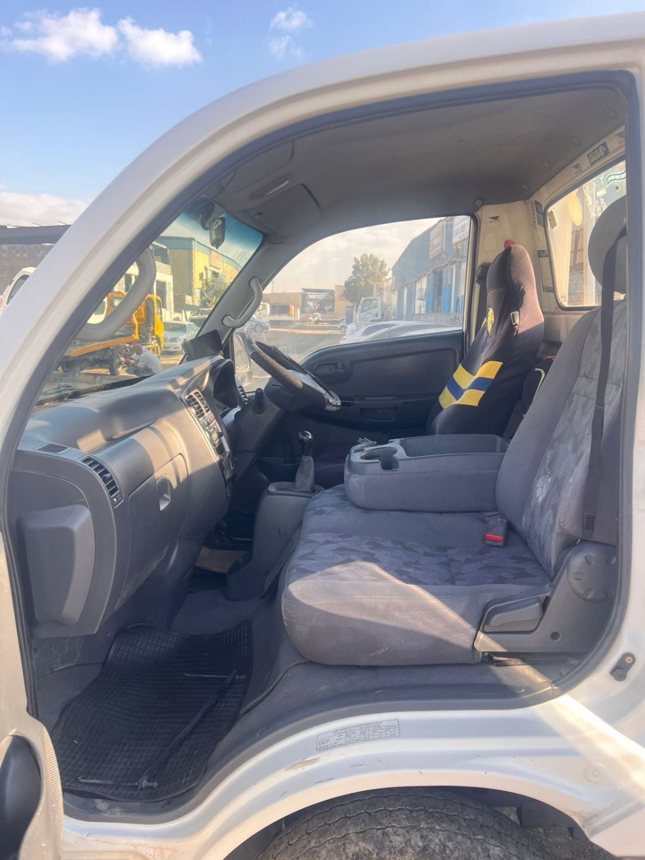 Kia Bongo STD (NON GCC) RIGHT HAND VEHICLE ONLY FOR EXPORT