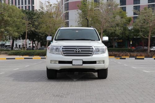 تويوتا لاند كروزر GXR V8