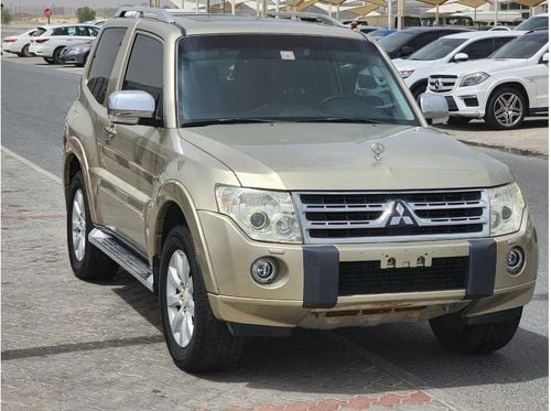 ميتسوبيشي باجيرو GLS Highline 3.8L (189 HP)