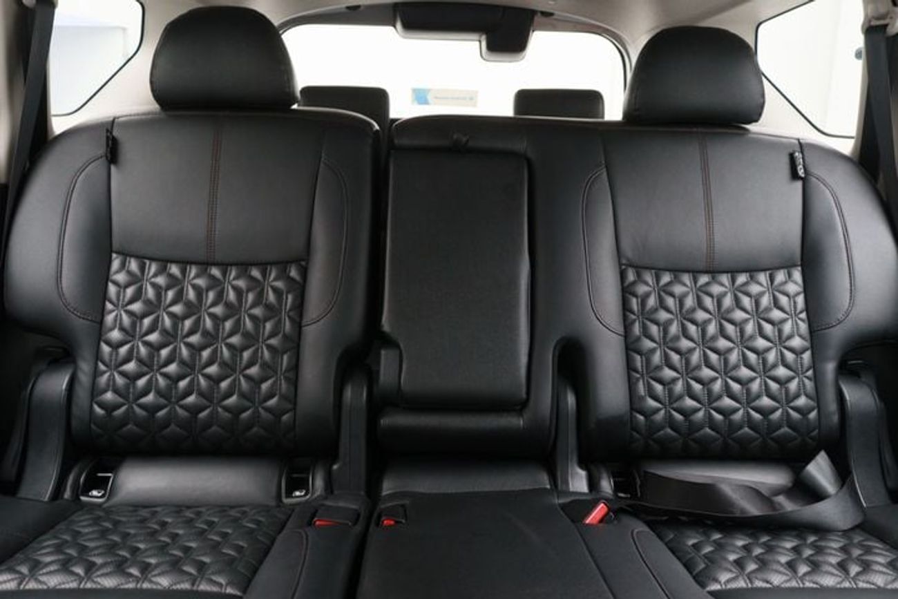 Nissan XTerra Platinum 2.5