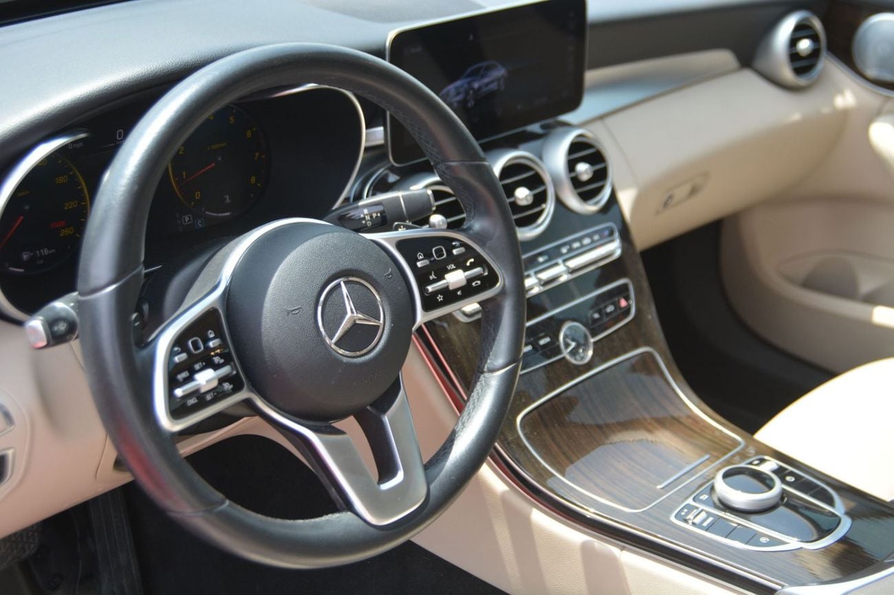 مرسيدس بنز C 300 STD