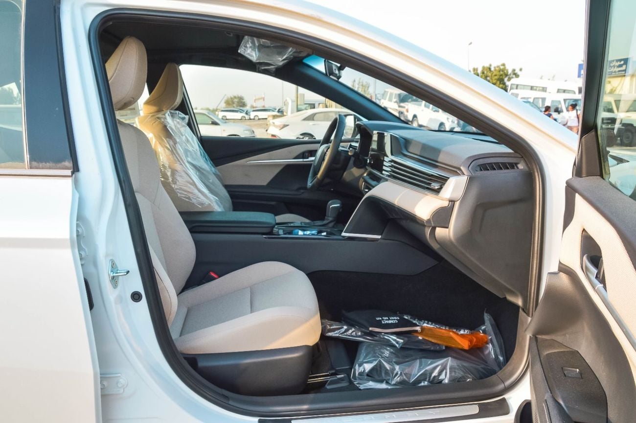 تويوتا كامري GLE 2.5L FWD PETROL SEDAN 2026