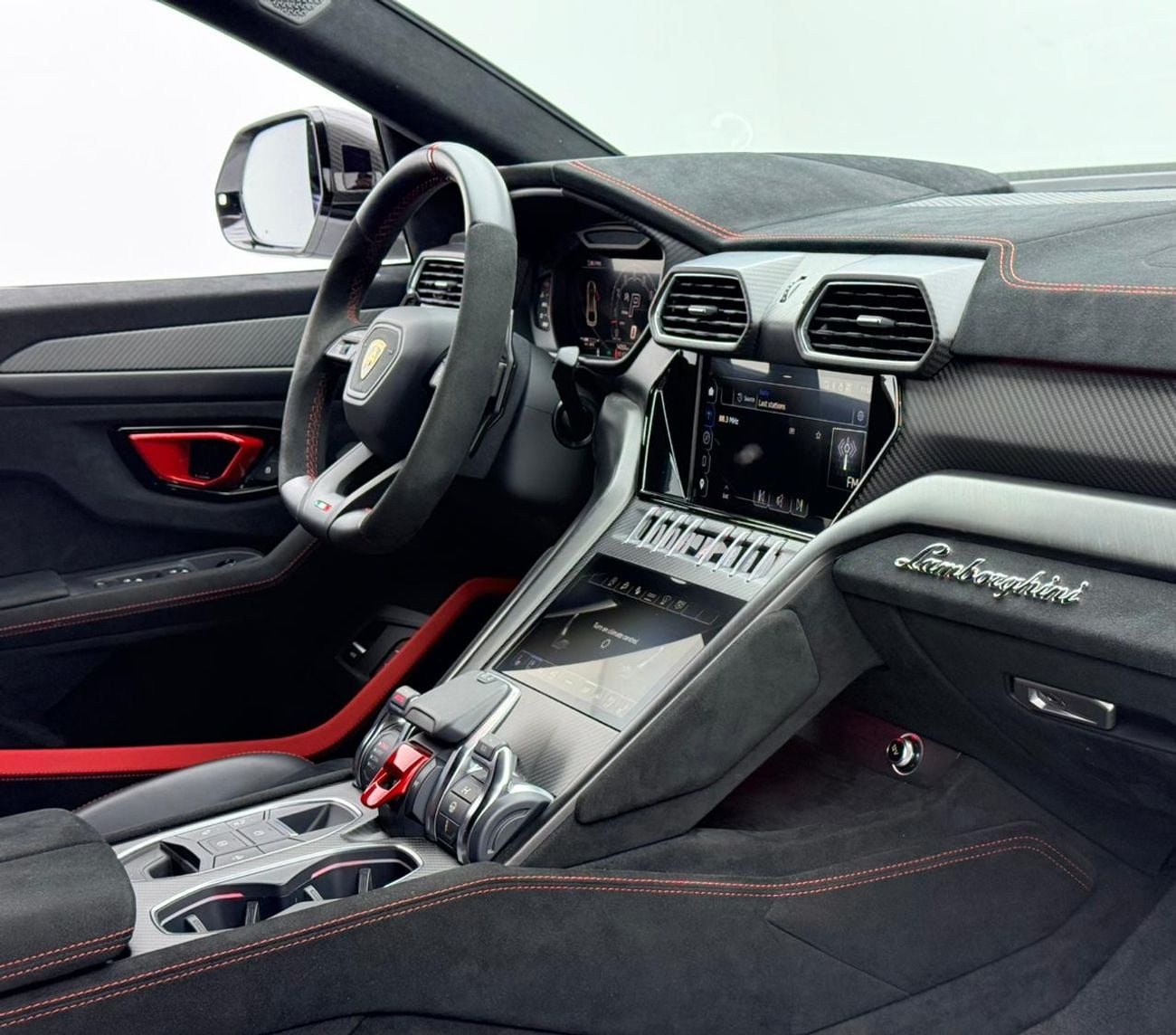 لامبورغيني اوروس 4.0T V8 Performante 2024 Lamborghini Urus Performante, 2028 German Experts Warranty, Full Service Hi