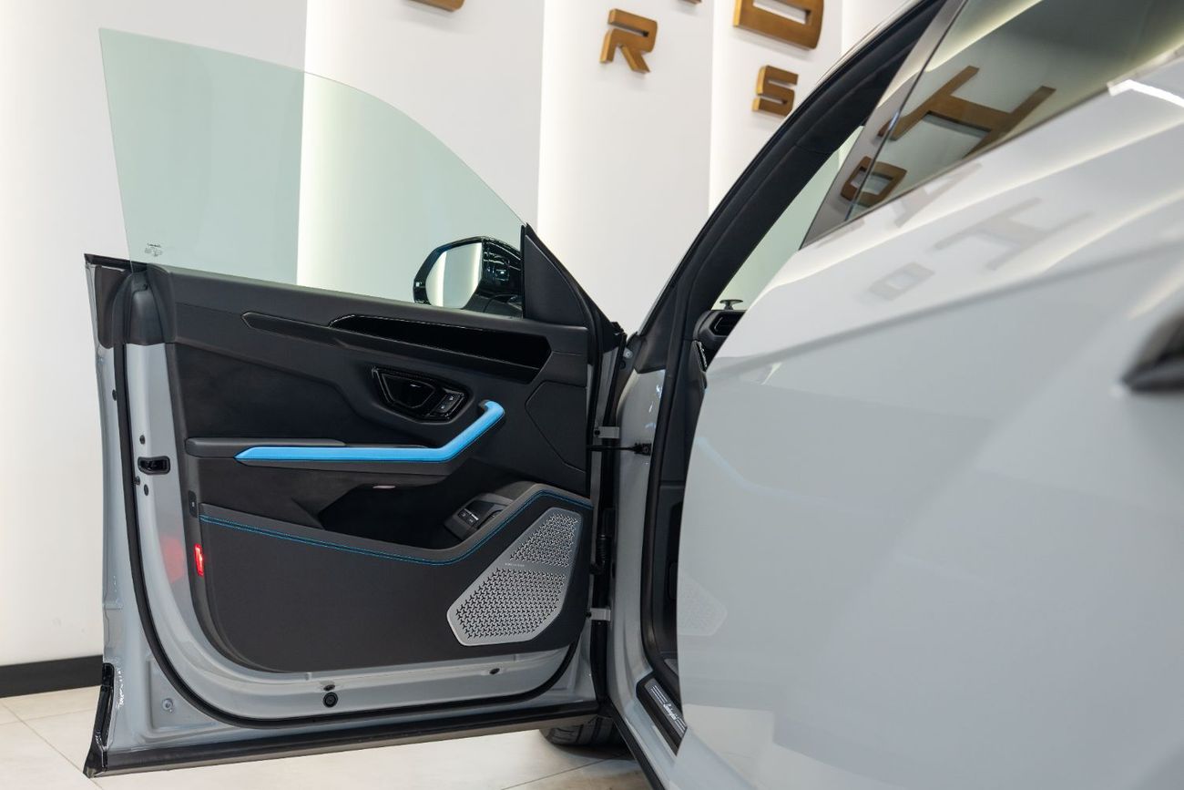 Lamborghini Urus SE - 2025 | SPECIAL ORDER | FULL OPTION | SPECIAL COLOR | BRAND NEW