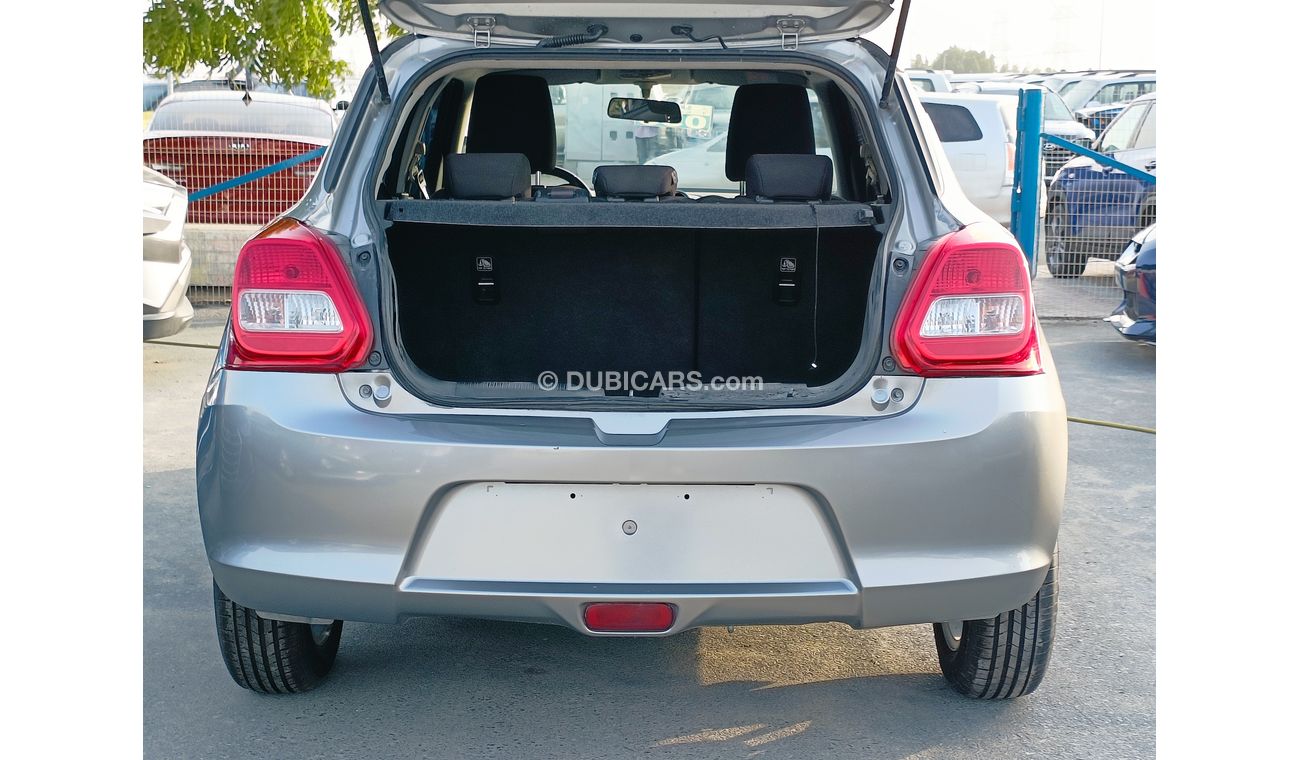 سوزوكي سويفت GLX, 1.3L Petrol, GCC, Extremely Clean Condition (LOT # 073)