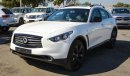 Infiniti QX70 S