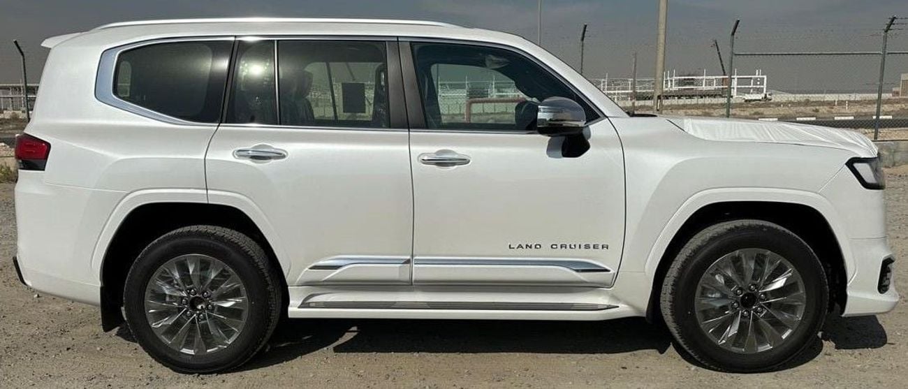 تويوتا لاند كروزر VXR محرك ديزل مزدوج التوربو سعة 3.3 لتر موديل 2026