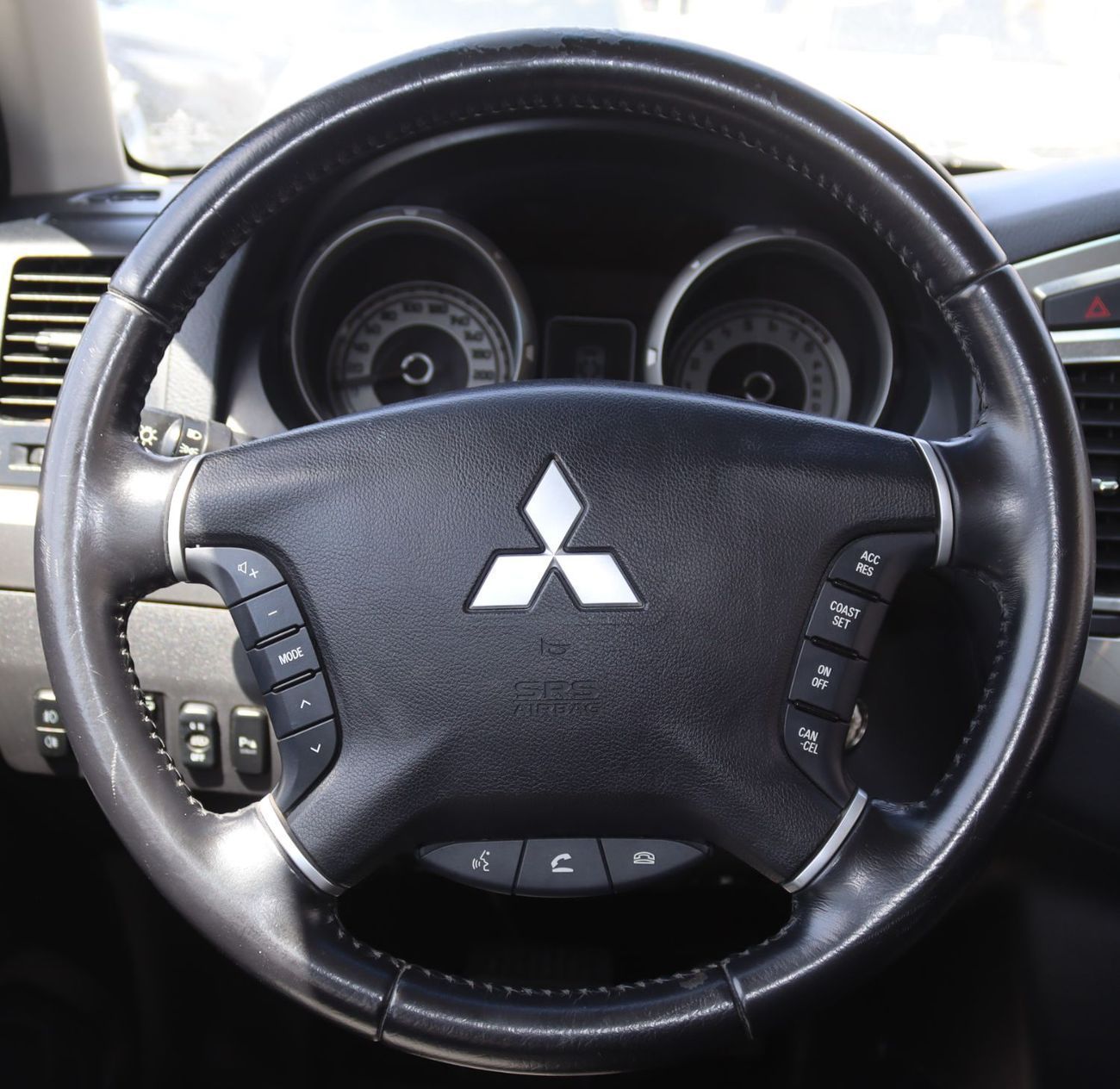 Mitsubishi Pajero Mitsubishi Pajero GCC 2022 in excellent condition, 56,000 km, 3.0L- 6 cylinder, priced at  65000 AED