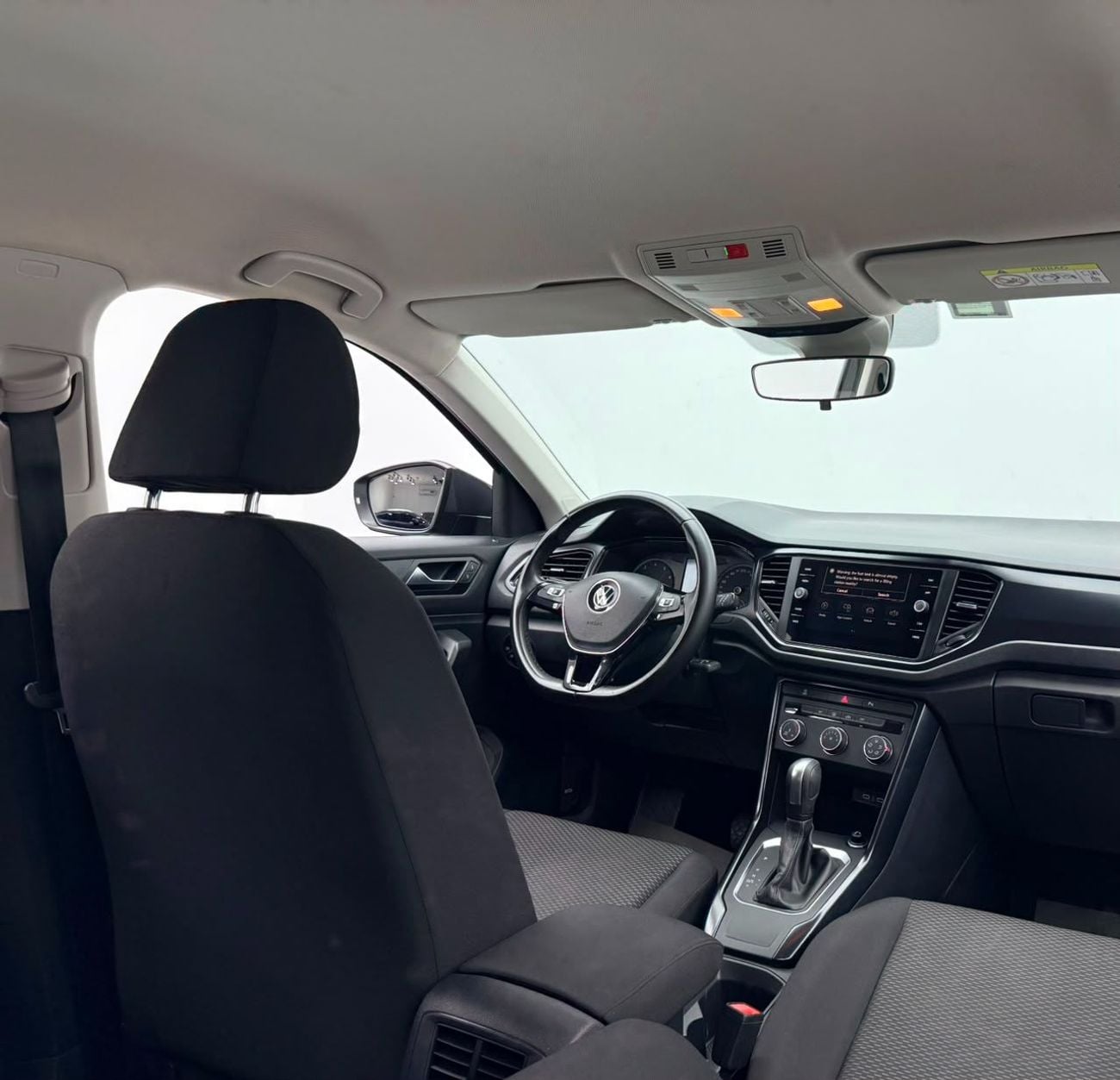 فولكس واجن T ROC 2022 Volkswagen T-Roc, Auto Guard Warranty, Excellent Condition, GCC