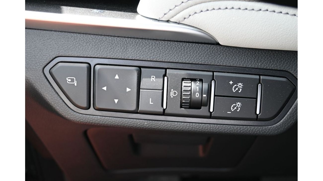 Chevrolet Captiva Chevrolet Captiva Premier 1.5L Petrol, L4 SUV, FWD, 5 Doors, Sunroof, Driver Electric Seats, Cruise