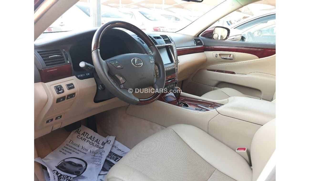 Lexus LS460