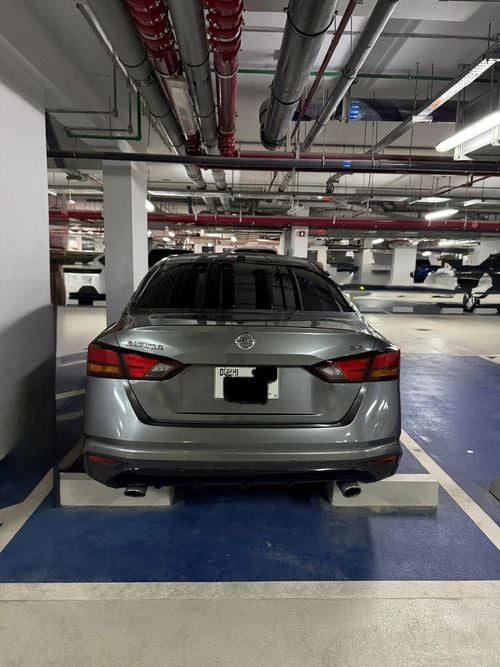 Nissan Altima SR