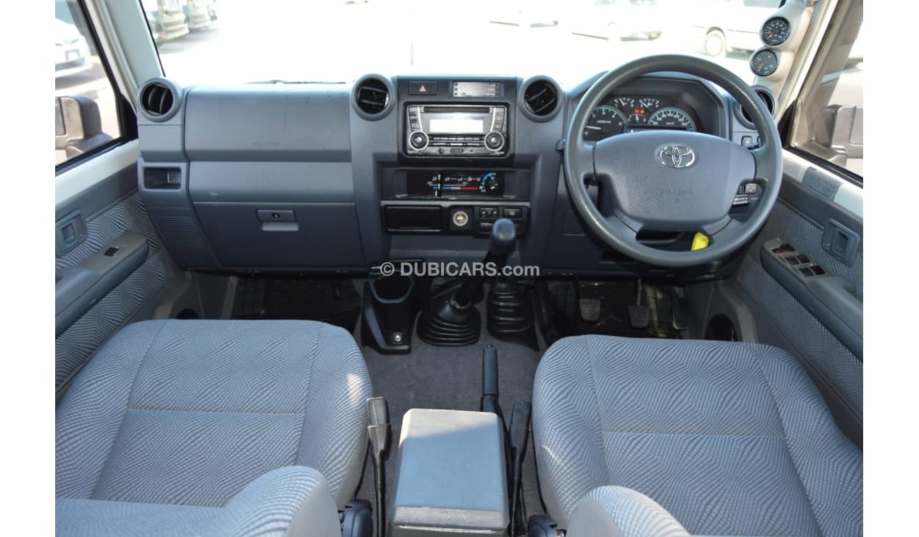 Toyota Land Cruiser 70 Diesel 1vD engine clean car