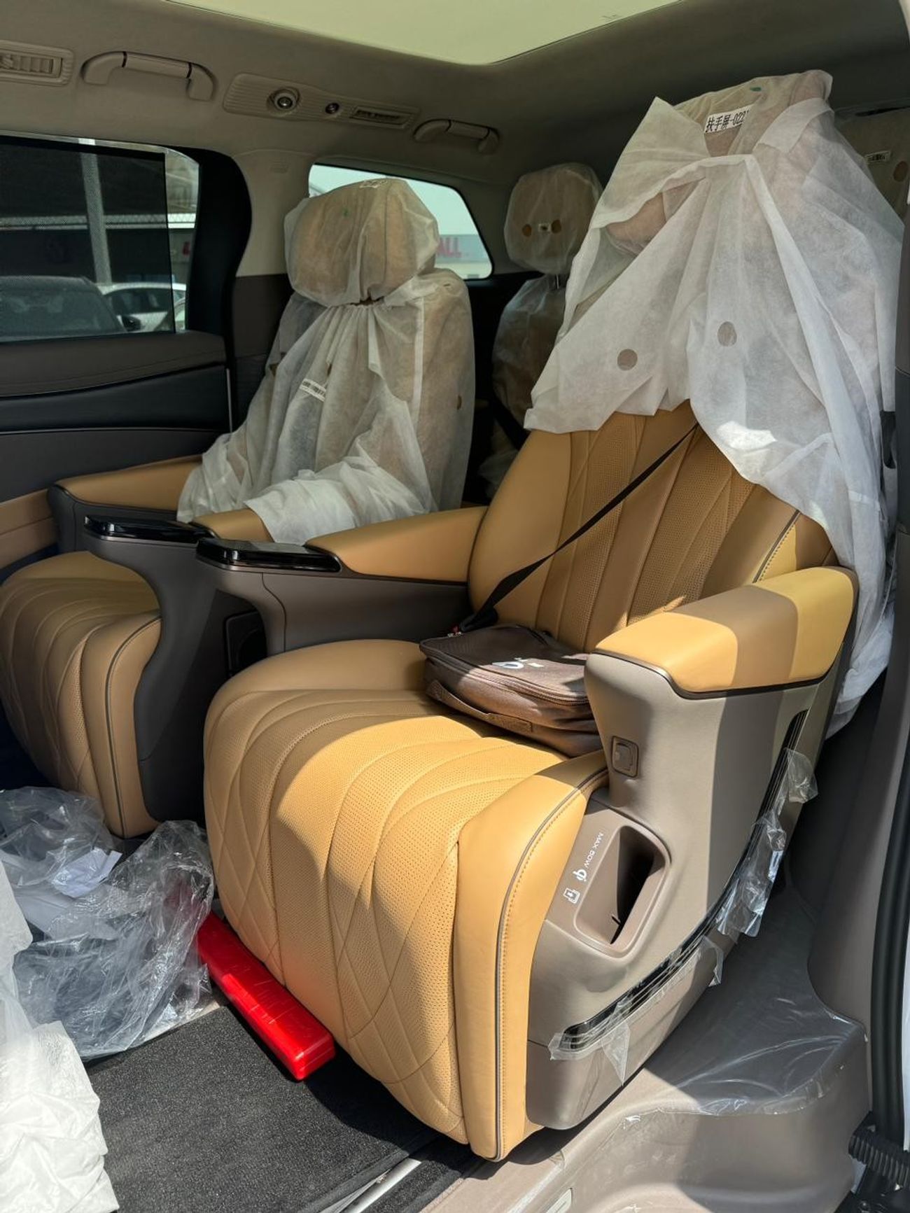 Denza D9 2023 DENZA D9 DUAL DM-i SUPER HYBRID VERSION