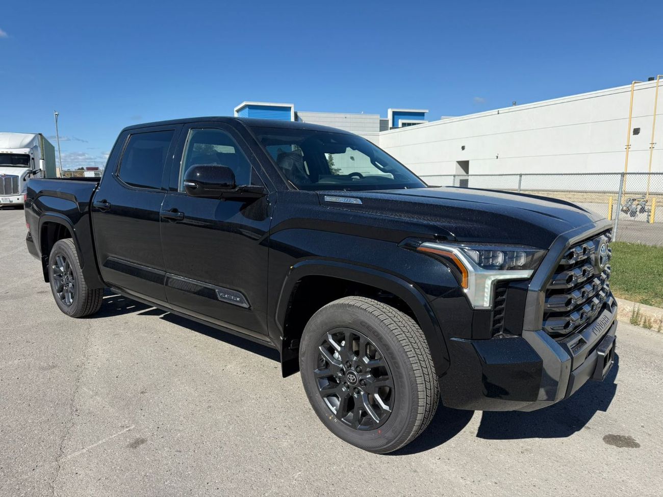 تويوتا تاندرا PLATINUM i-FORCE MAX | 2026 | Coming Soon