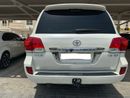 Toyota Land Cruiser VXR 5.7L AWD