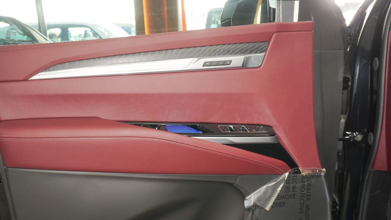 Cadillac Escalade 600