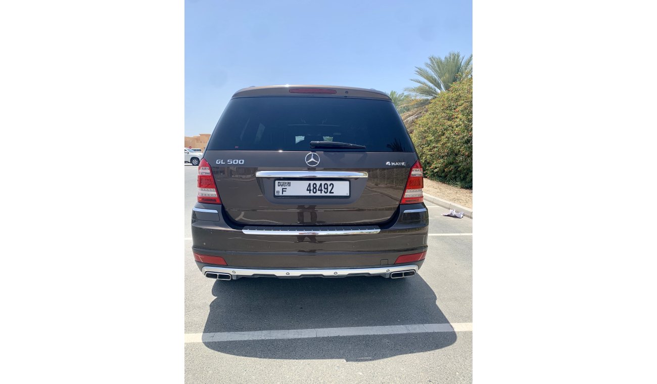 مرسيدس بنز GL 500 4Matic