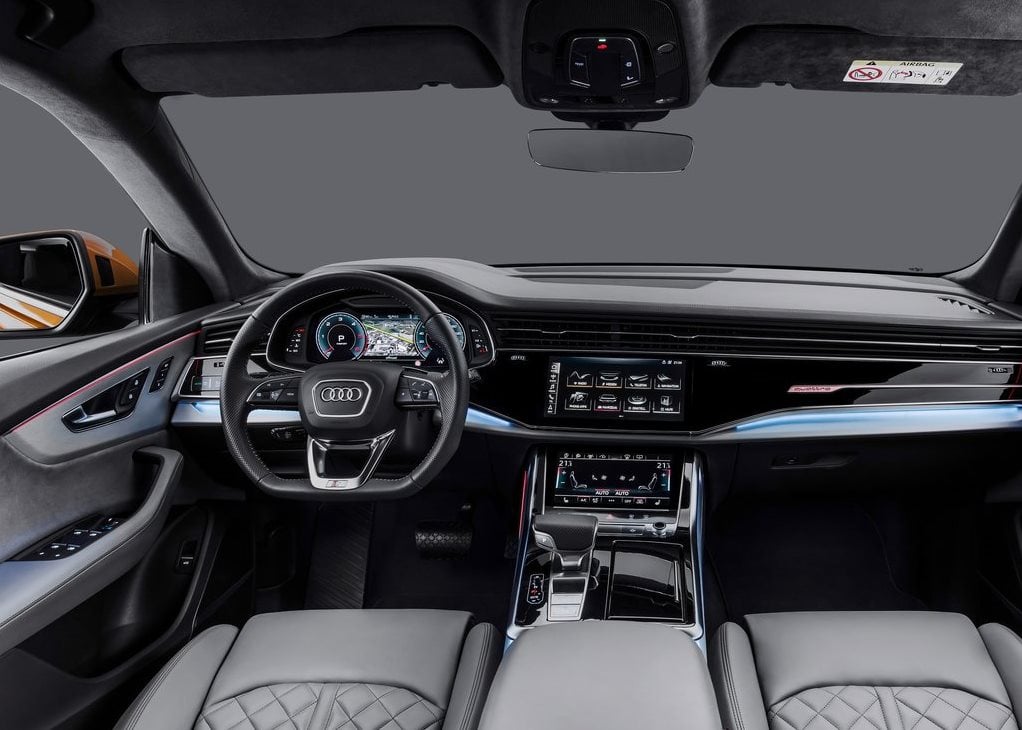 Audi Q8 interior - Cockpit