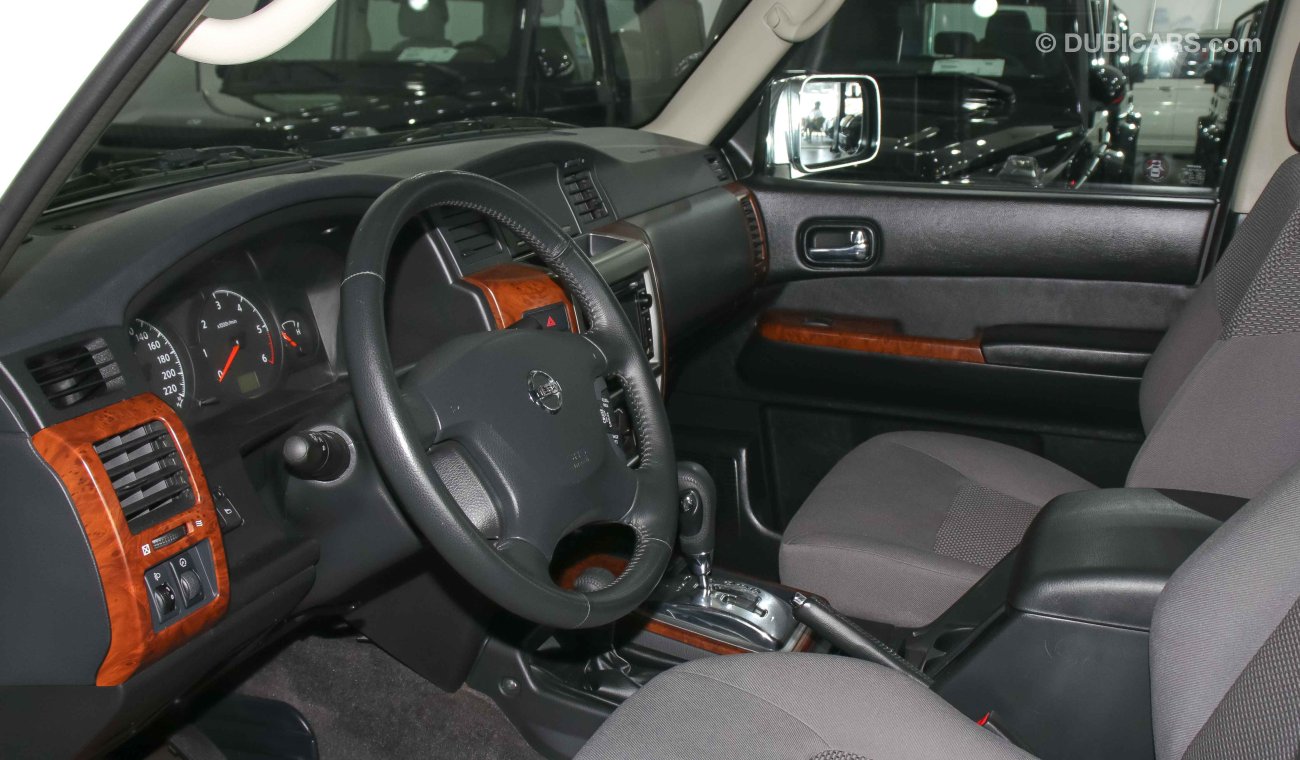 Nissan Patrol Safari / Automatic Transmission / GCC Specs