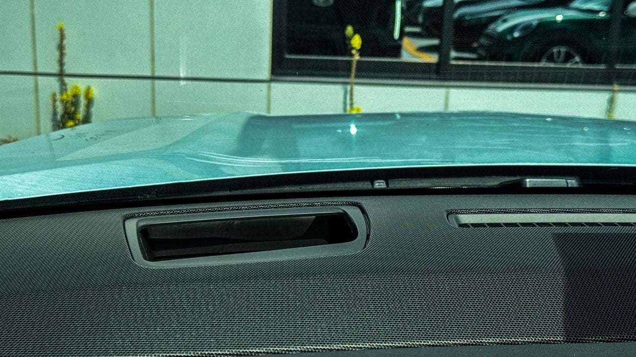 كاديلاك إسكالاد V Executive 6.2L V8 Supercharged 4WD 2026 Brand New American Specs