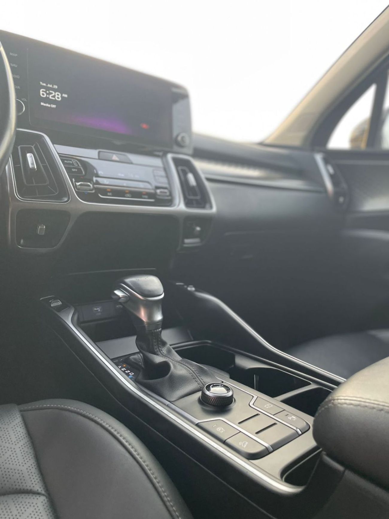 كيا سورينتو 2022 Kia Sorento EX 2.5L V4 - Push Start 7 Leather Seats - Front Back Radar - Full Screen -