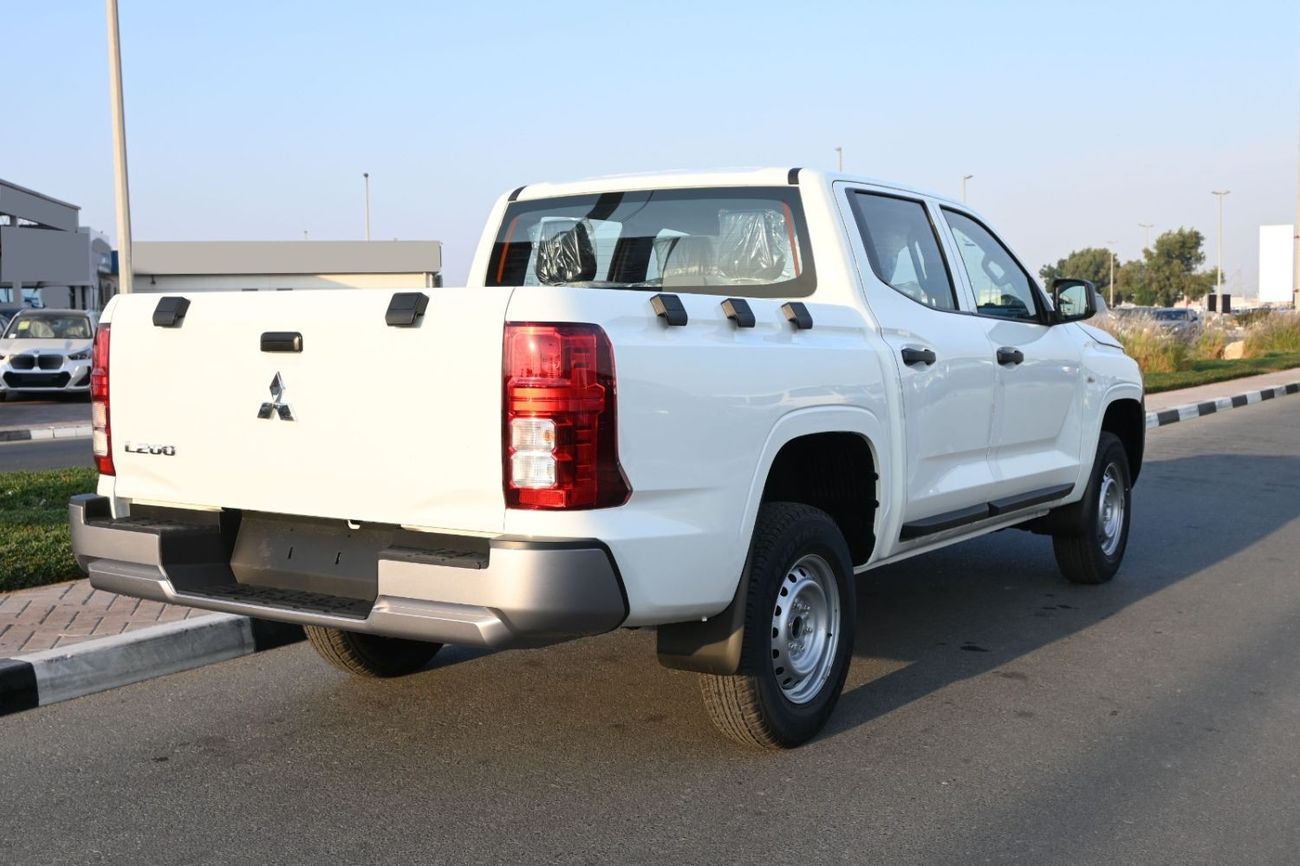 Mitsubishi L200 2.4L GL DSL DC 4X4 5MT Mid-Line 2025