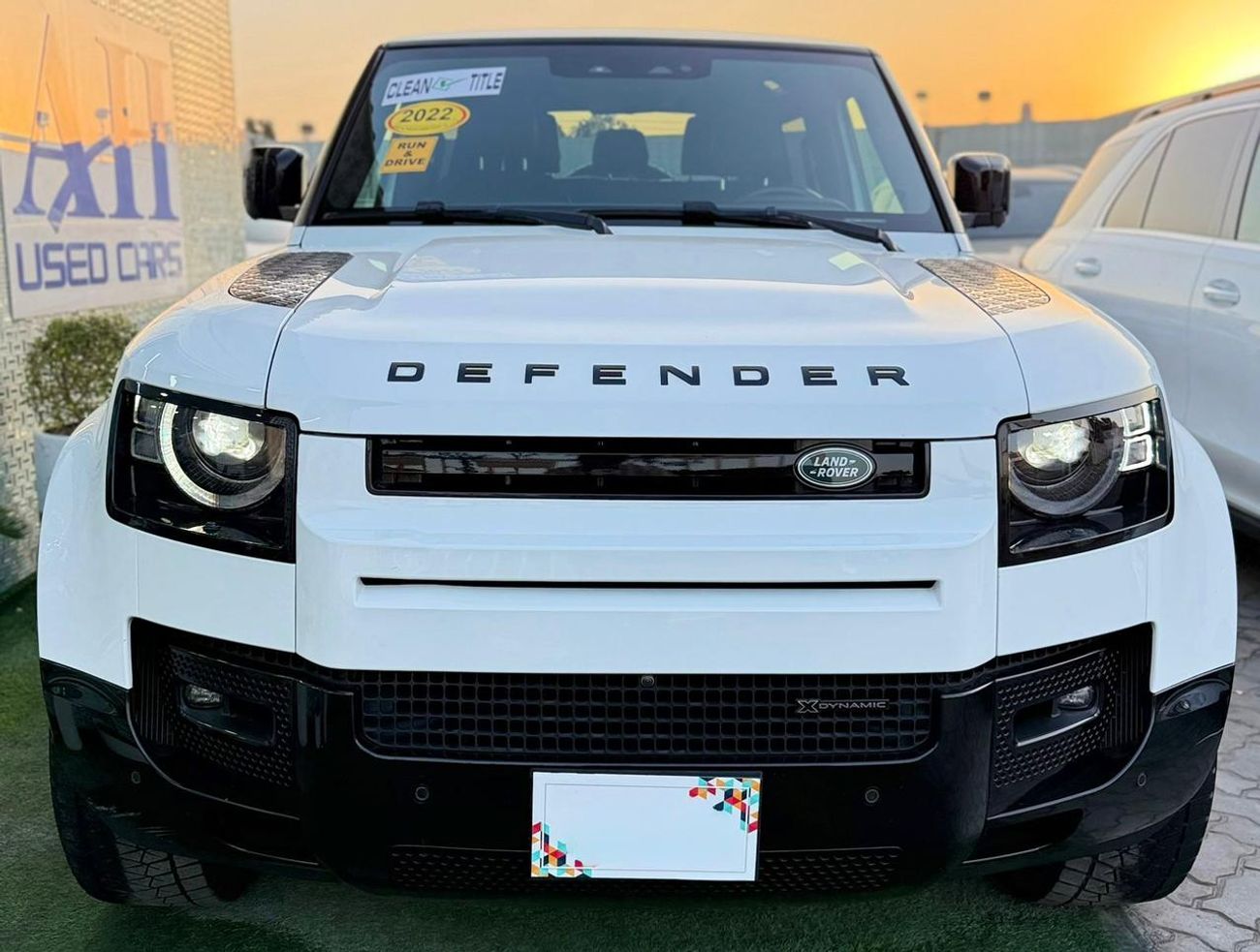 لاند روفر ديفندر 90 X-Dynamic HSE P400 3.0L