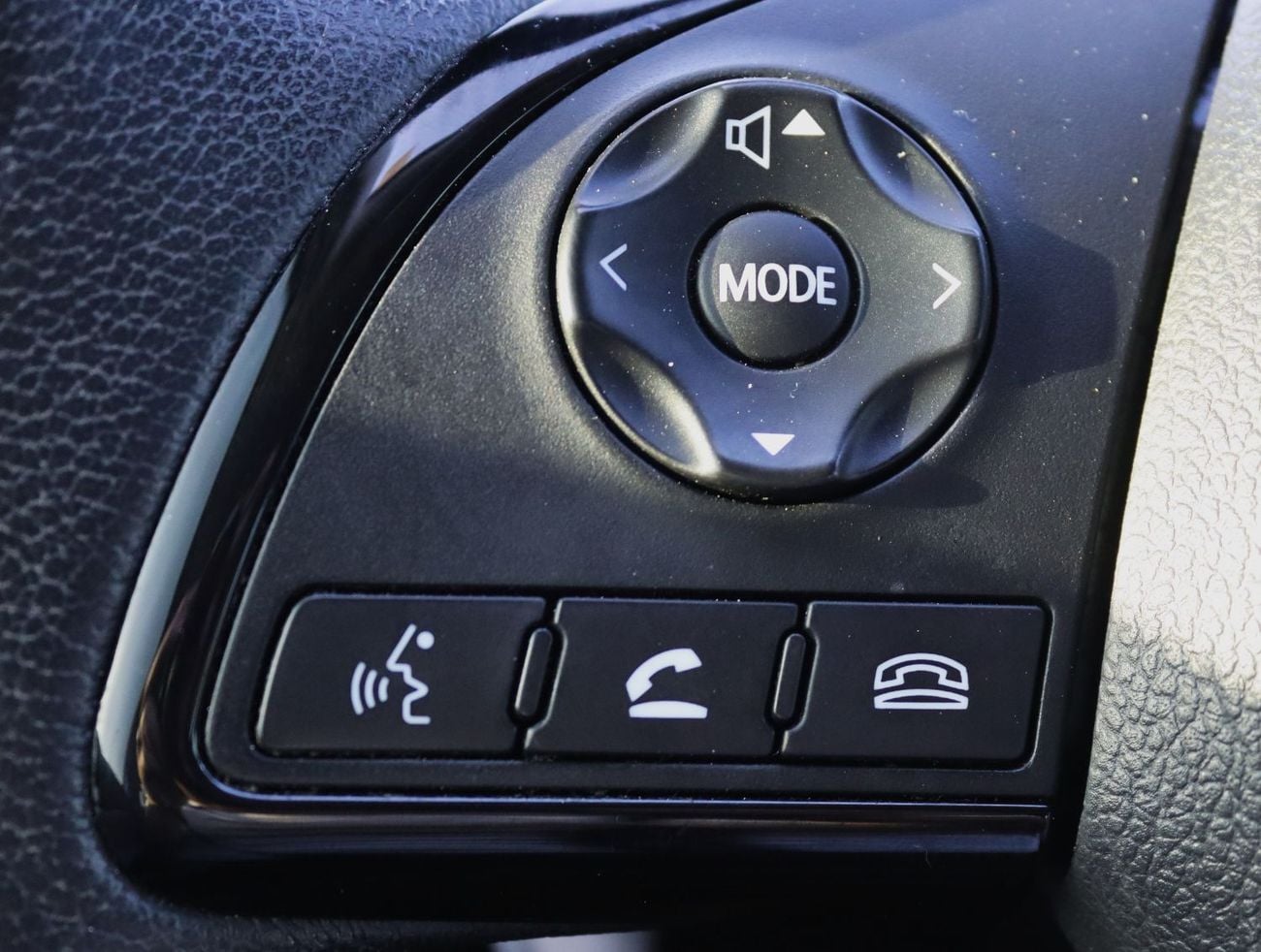 ميتسوبيشي إكلبس كروس ميتسوبيشى كلبس كرووس 2023 - خليجى - بمحرك 1.5 - بدون حوادث وبحاله ممتازه