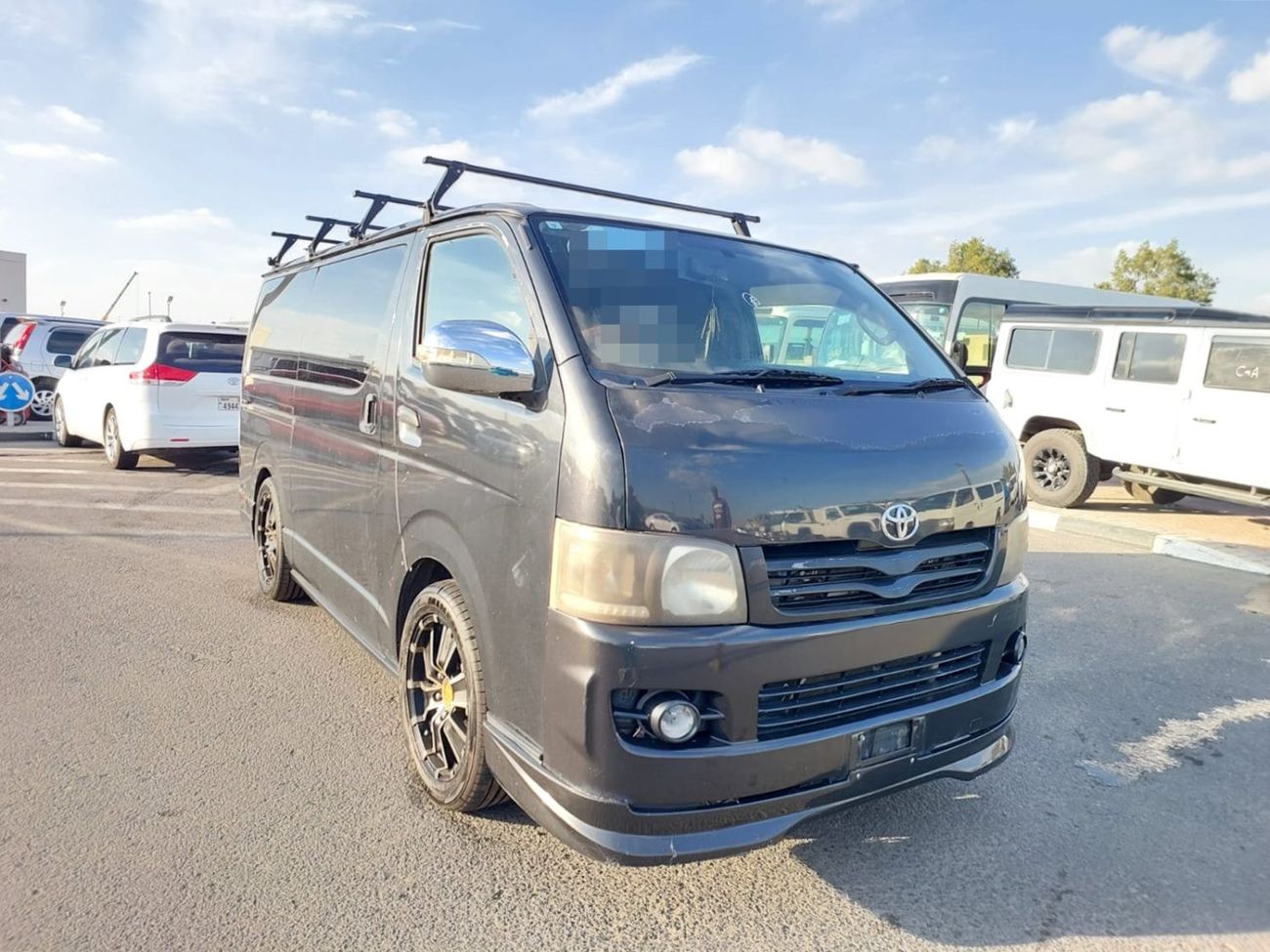 Toyota Hiace TOYOTA HIACE VAN RHD 2005 MODEL 2.0 L PETROL AUTOMATIC(PM19959)
