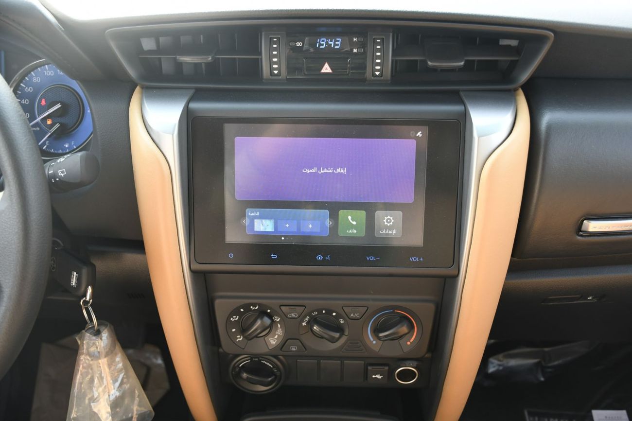 تويوتا فورتونر 2.4L V4 Diesel Automatic  7 Seats GCC (Ready Stock)