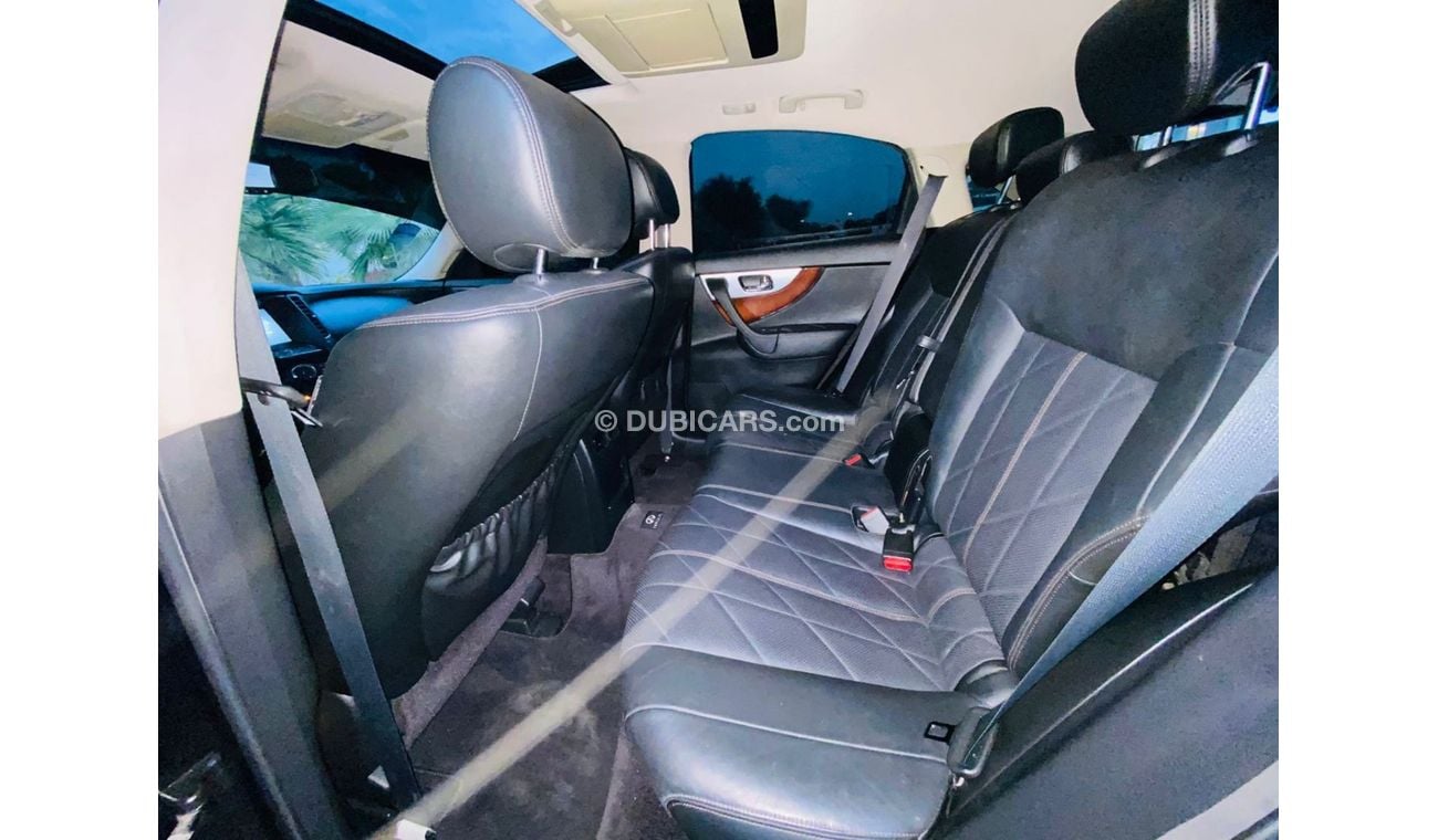 Infiniti FX50 INFINITI FX50 || GCC || 5.0 V8 || VERY WELL MAINTAINED