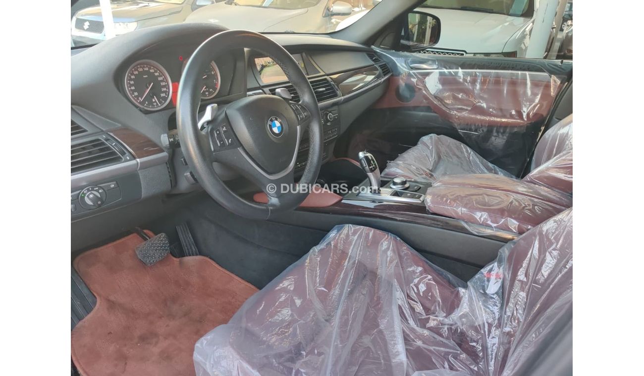 Used GCC BMW X6 , full option, low miles, perfect condition 2010 for