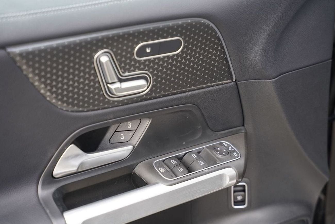 Mercedes-Benz EQB 260 2025 Mercedes-Benz EQB260 New Face left SUV FWD Black  0Km