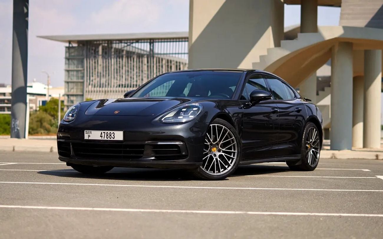 Porsche Panamera 4