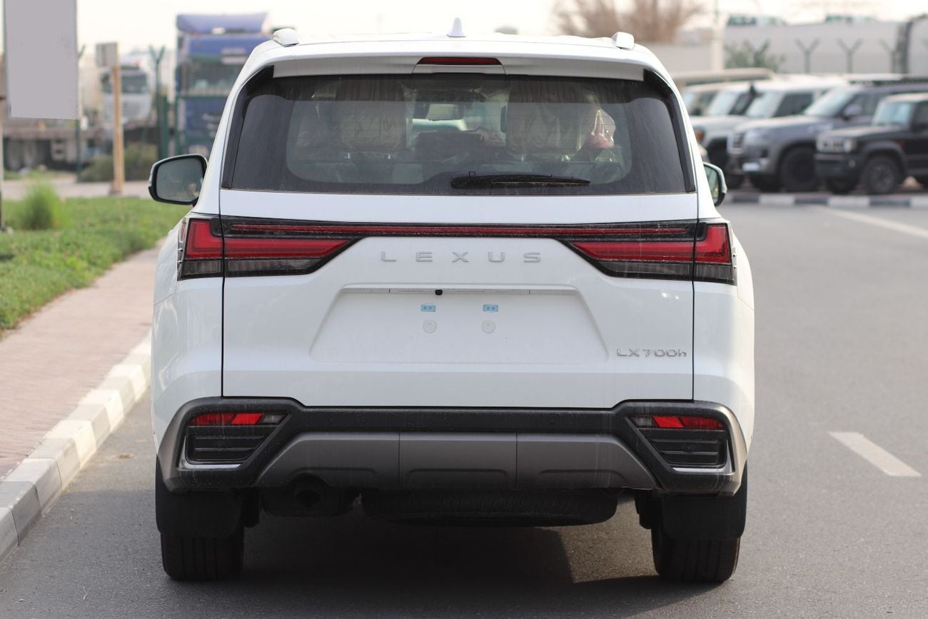 Lexus LX700h SIGNATURE WITH AUTO PARK, 22 WHEELS, SOFT CLOSE, HEADUP DISPLAY, MODEL 2026