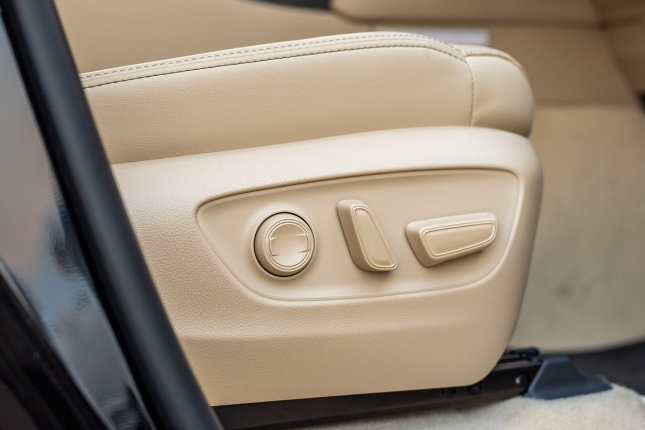 تويوتا لاند كروزر 