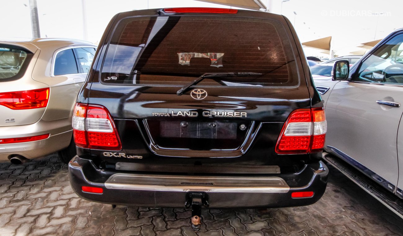 Toyota Land Cruiser GXR V6