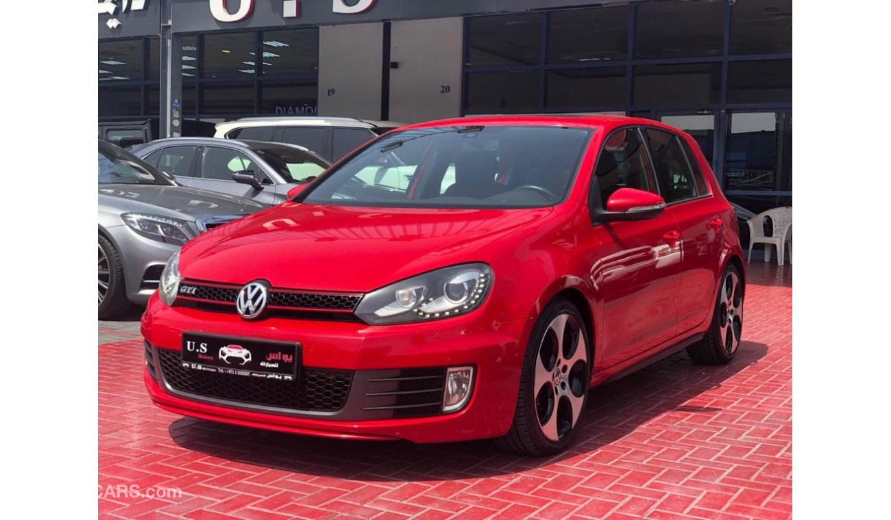 Volkswagen Golf GTI GCC SPECS LOW MILEAGE MINT IN CONDITION