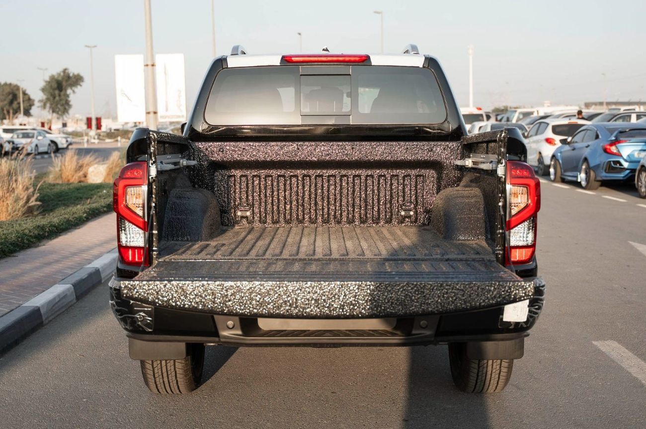 Nissan Navara 2025  Nissan Navara LE 2.5L Petrol Manual - Black