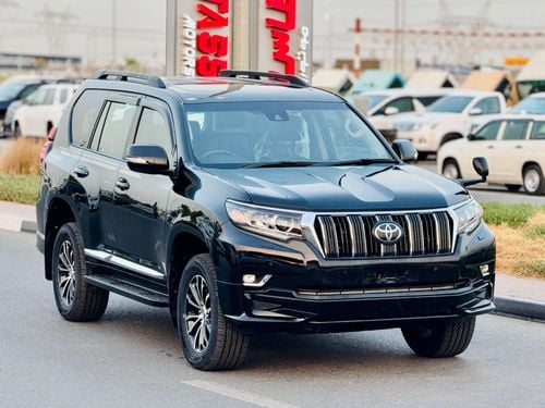 Toyota Prado Toyota Prado 2022 black 7 seaters 4x4 RHD diesel engine 2.8L full option
