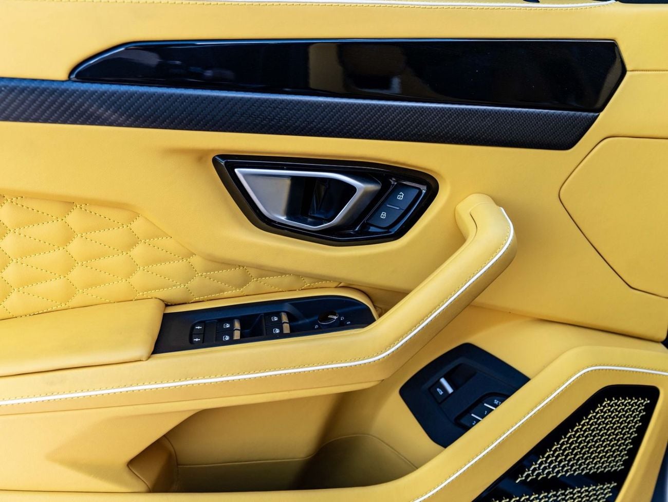 Lamborghini Urus MANSORY
