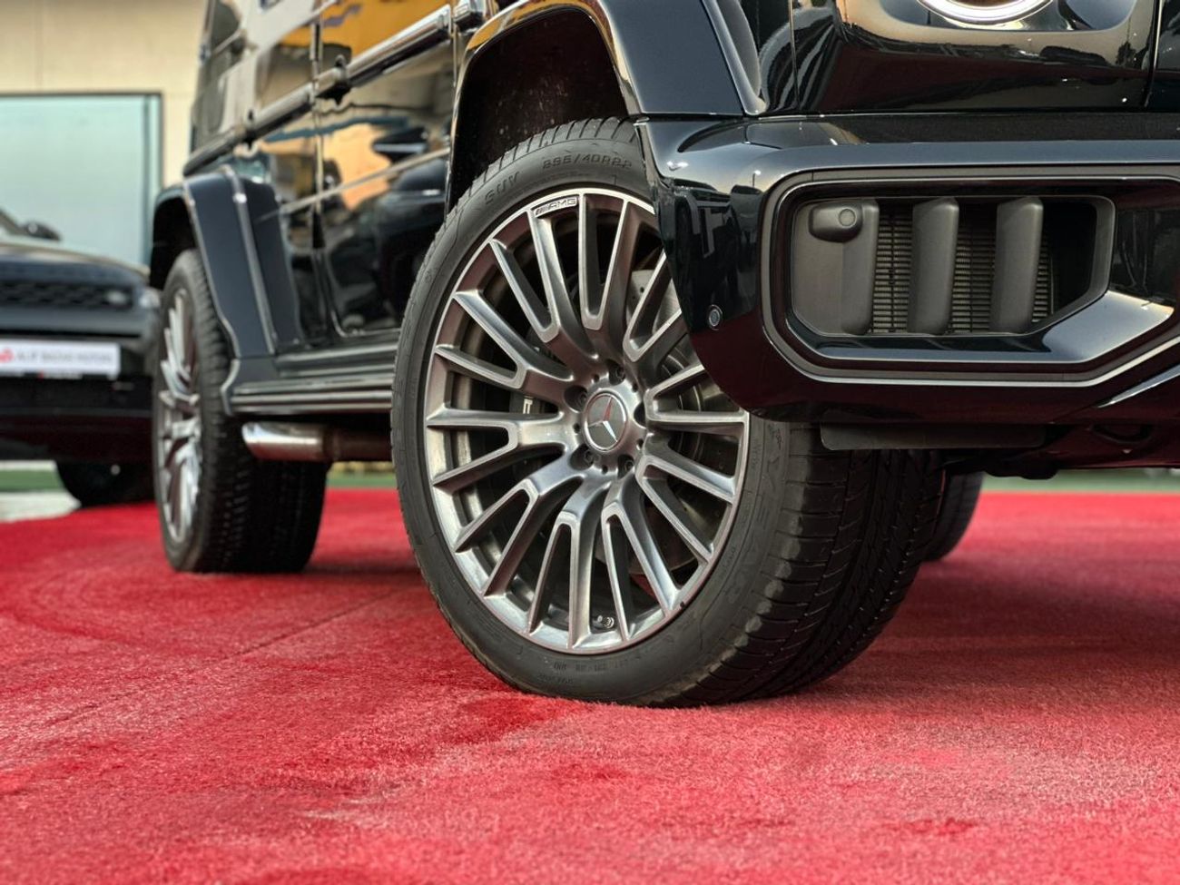 Mercedes-Benz G 63 AMG Almost Brand New G63 Manufaktur 2025 Night Package Diamond seats